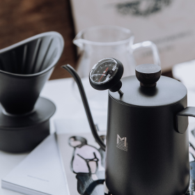 Coffee Brewing Set with a Touch of Scandinavia